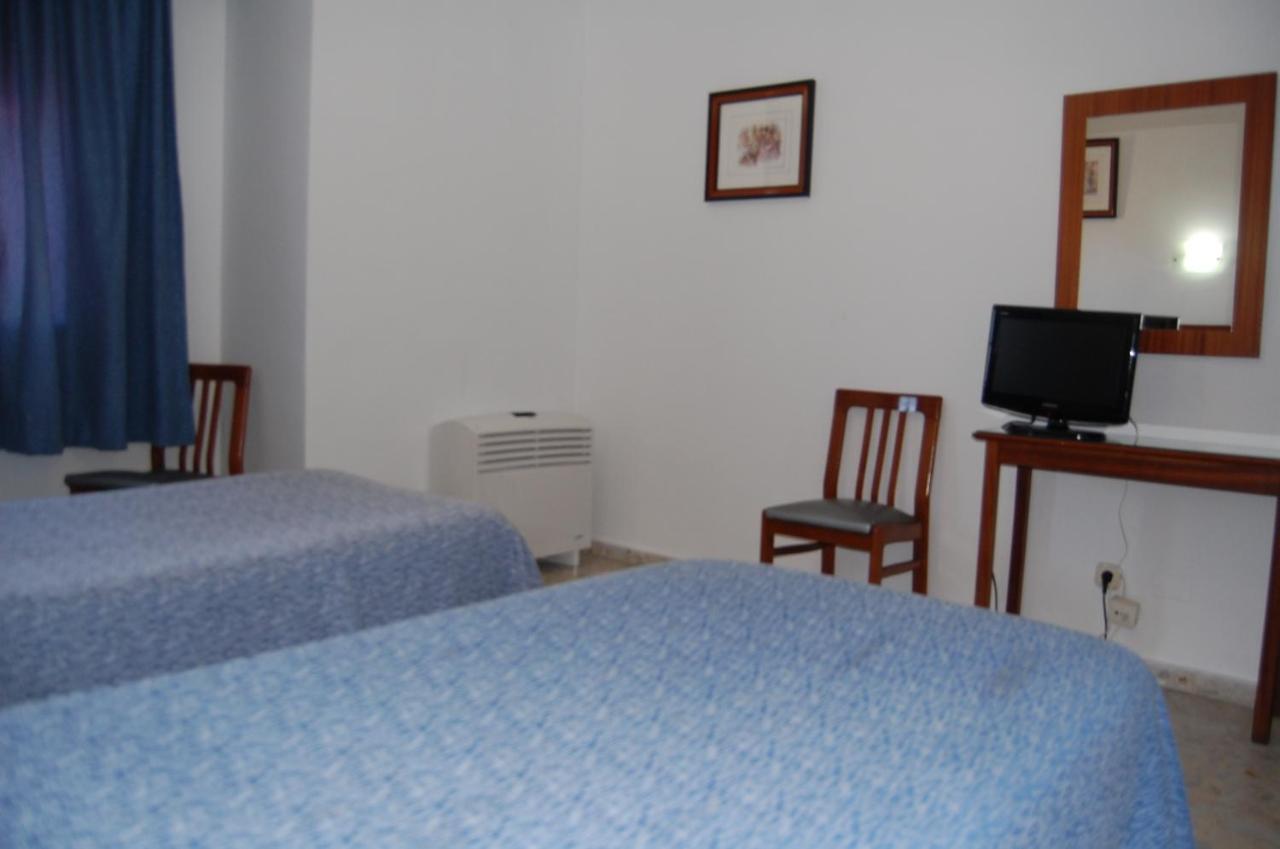 Marina Victoria Hotel 2*